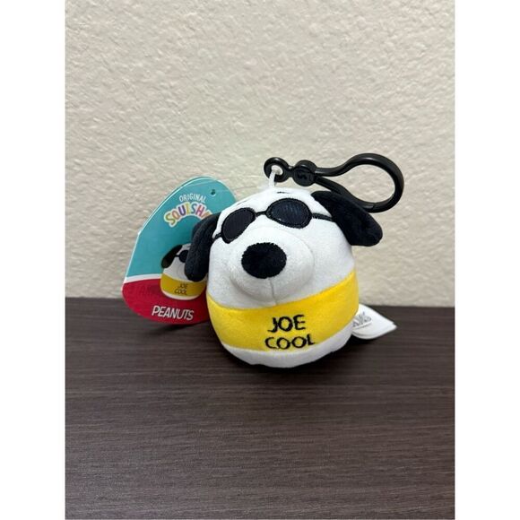 Squishmallows Peanuts Snoopy Joe Cool 3 Inch Plush Clip Keychain - Picture 1 of 4